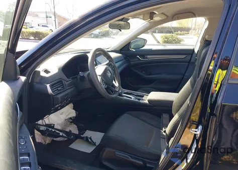 2021 Honda Accord Lx z USA, uszkodzony, nr VIN 1HGCV1F17MA120416